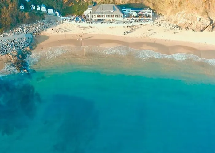 Prázdninový dům La Rose Des Vents Cote Des Isles Saint-Pierre-d'Artheglise